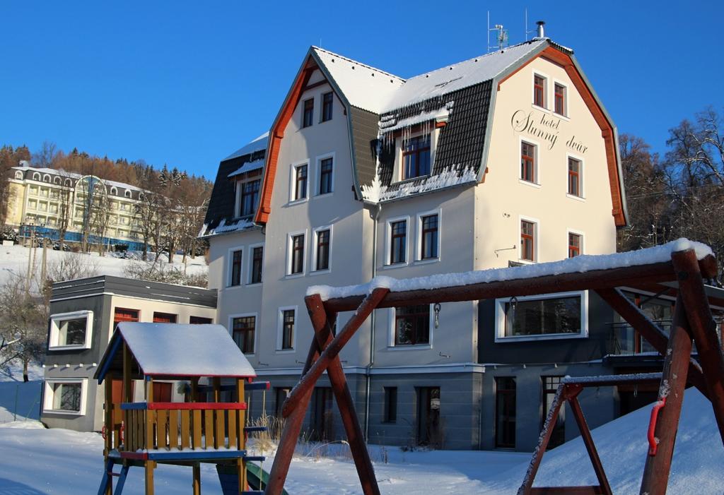 Jeseník Hotel Slunny Dvur מראה חיצוני תמונה